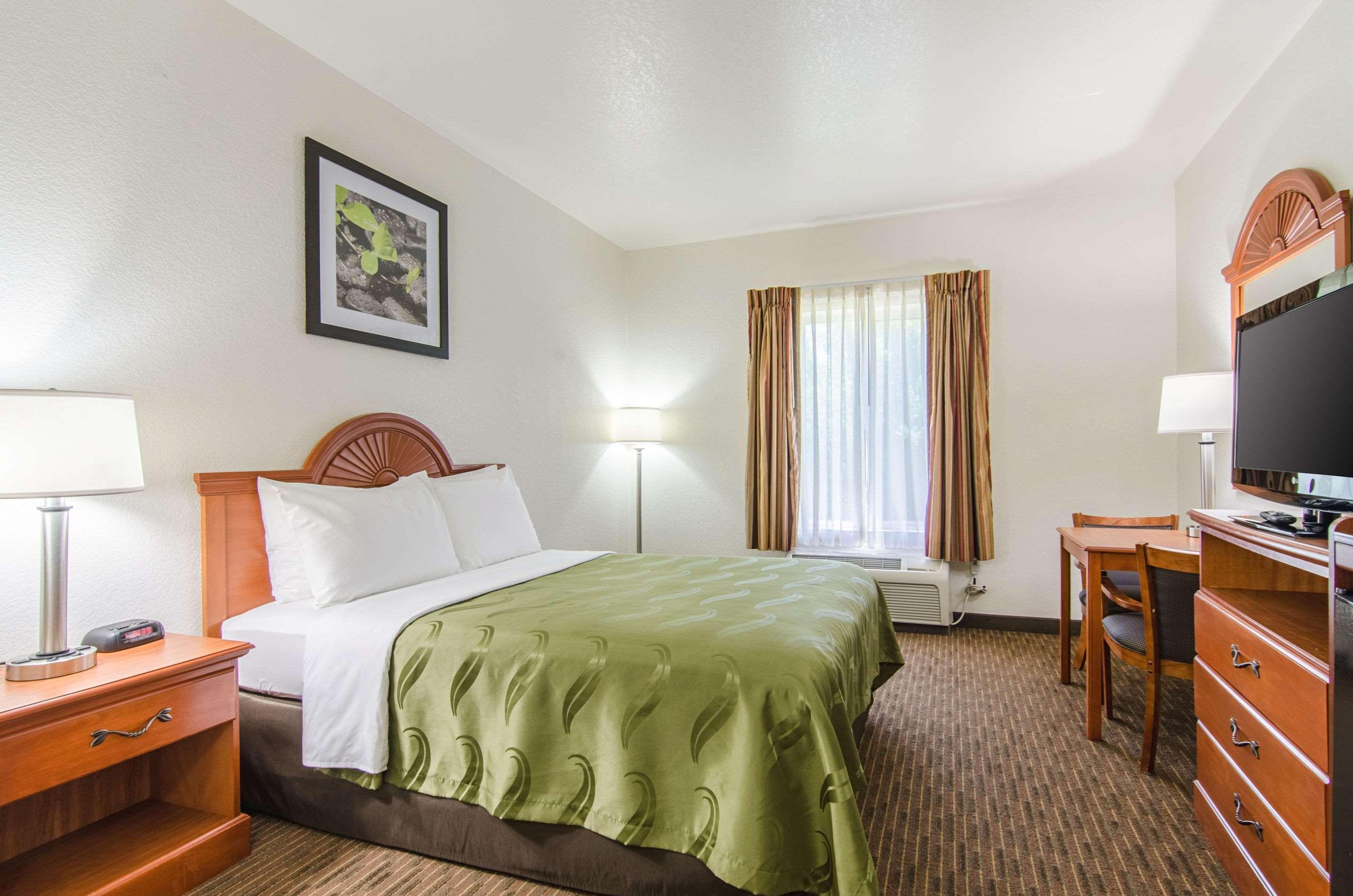 Quality Inn Junction City Near Fort Riley מראה חיצוני תמונה